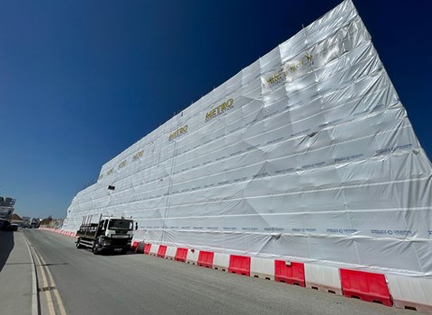 23 04 Mack Scaffolding