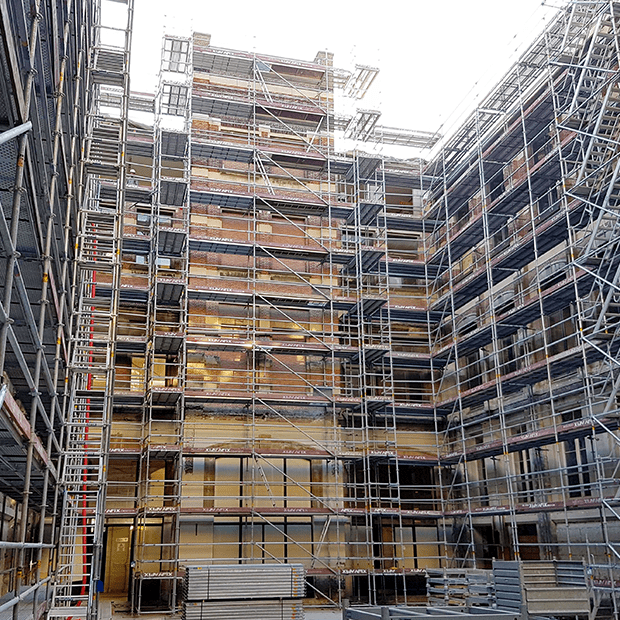 Afixfast X52 facade scaffold with ladder deck